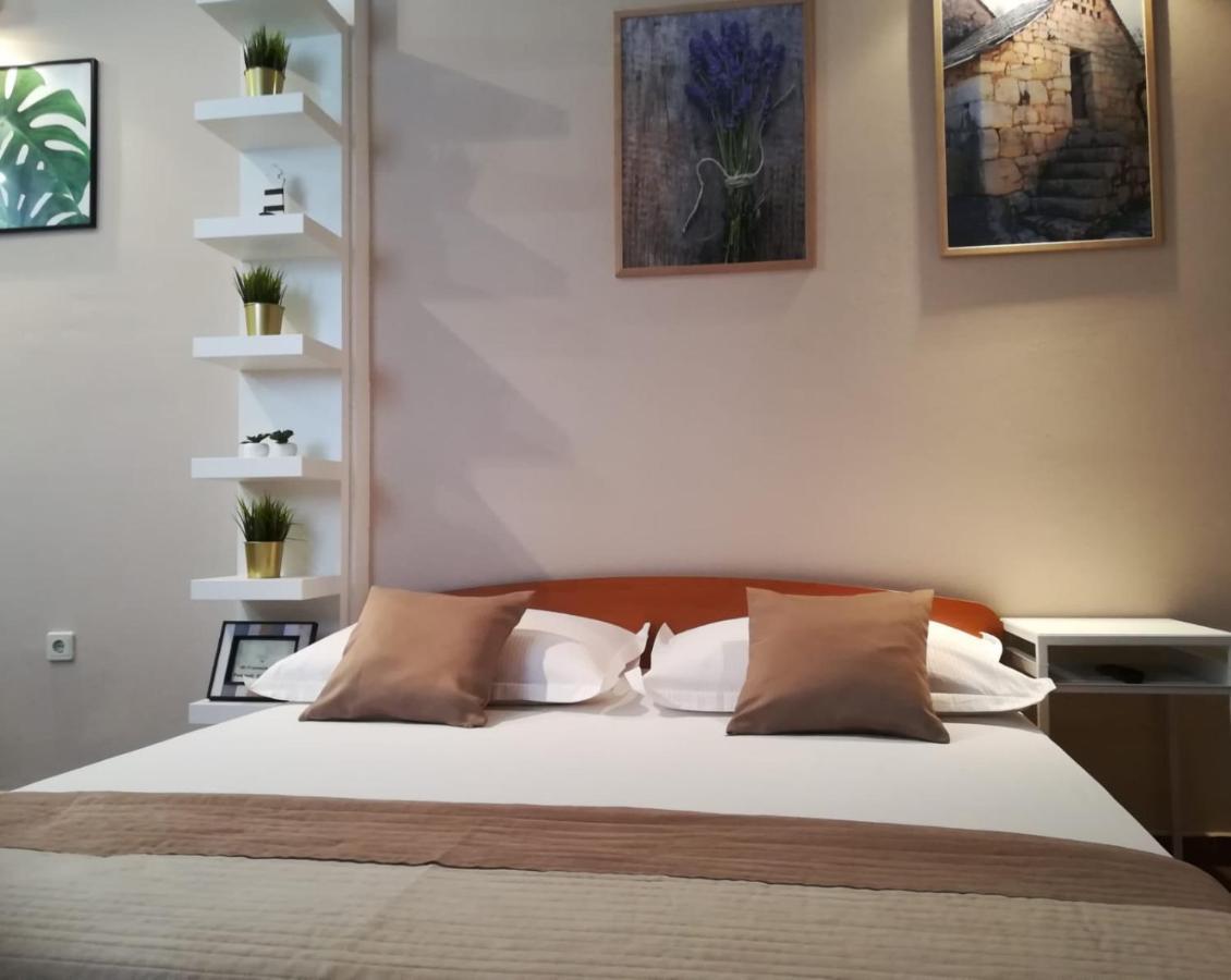 Apartments Carevic Ante Baska Voda Luaran gambar