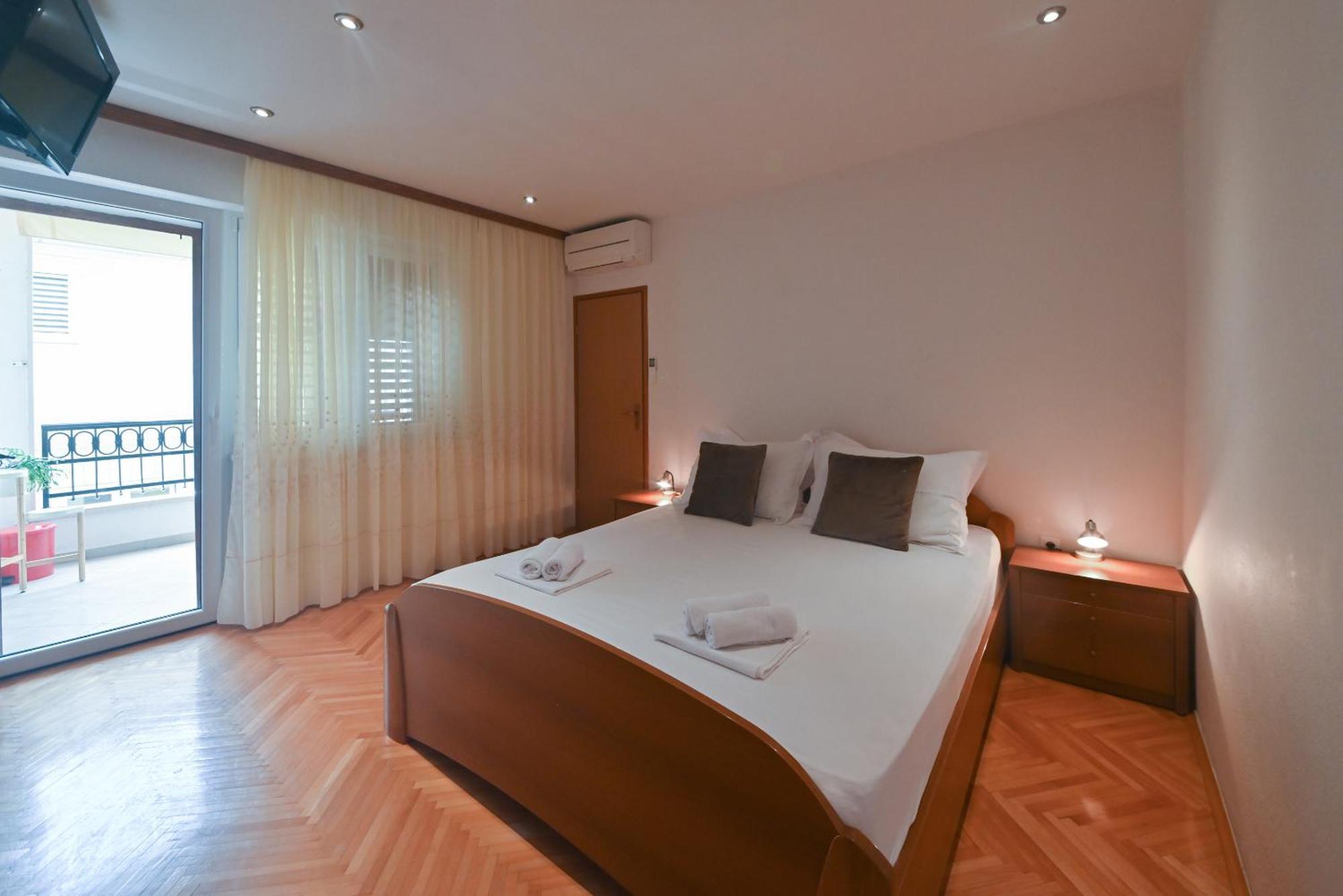 Apartments Carevic Ante Baska Voda Luaran gambar