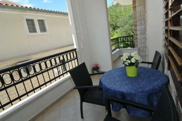 Apartments Carevic Ante Baska Voda Luaran gambar