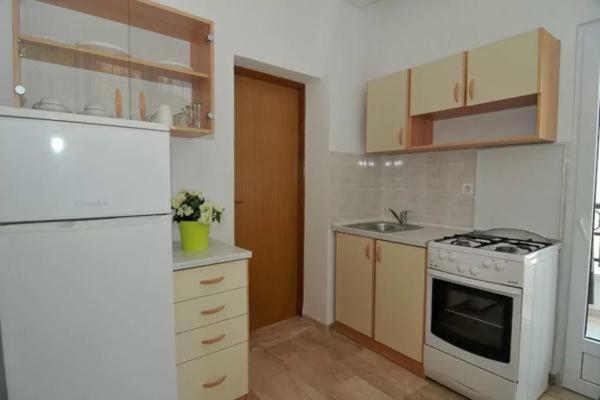 Apartments Carevic Ante Baska Voda Luaran gambar